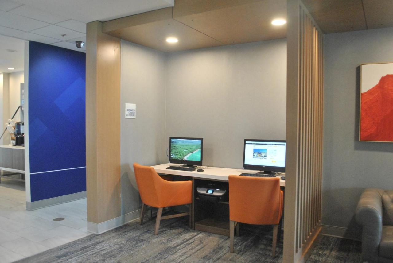 Holiday Inn Express Hotel & Suites Dover By Ihg Buitenkant foto
