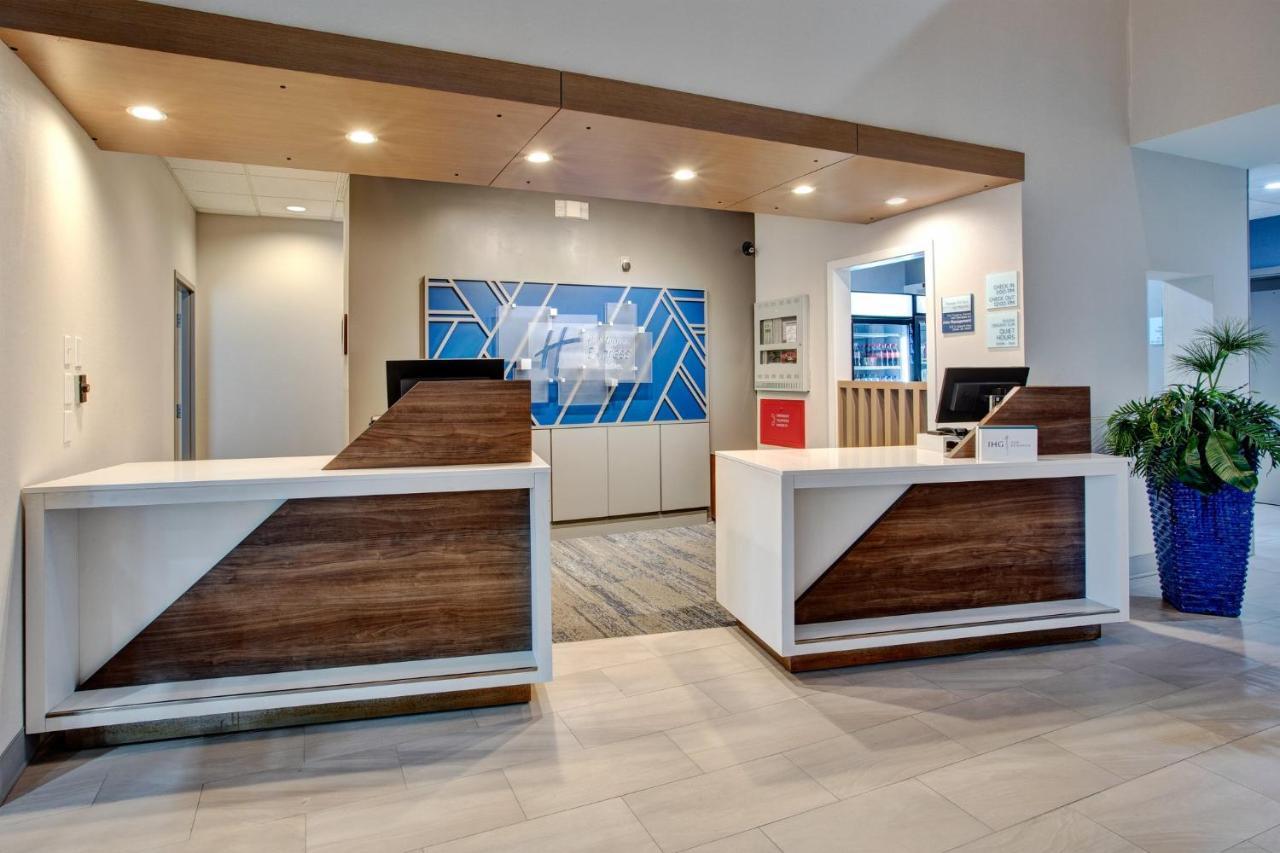 Holiday Inn Express Hotel & Suites Dover By Ihg Buitenkant foto