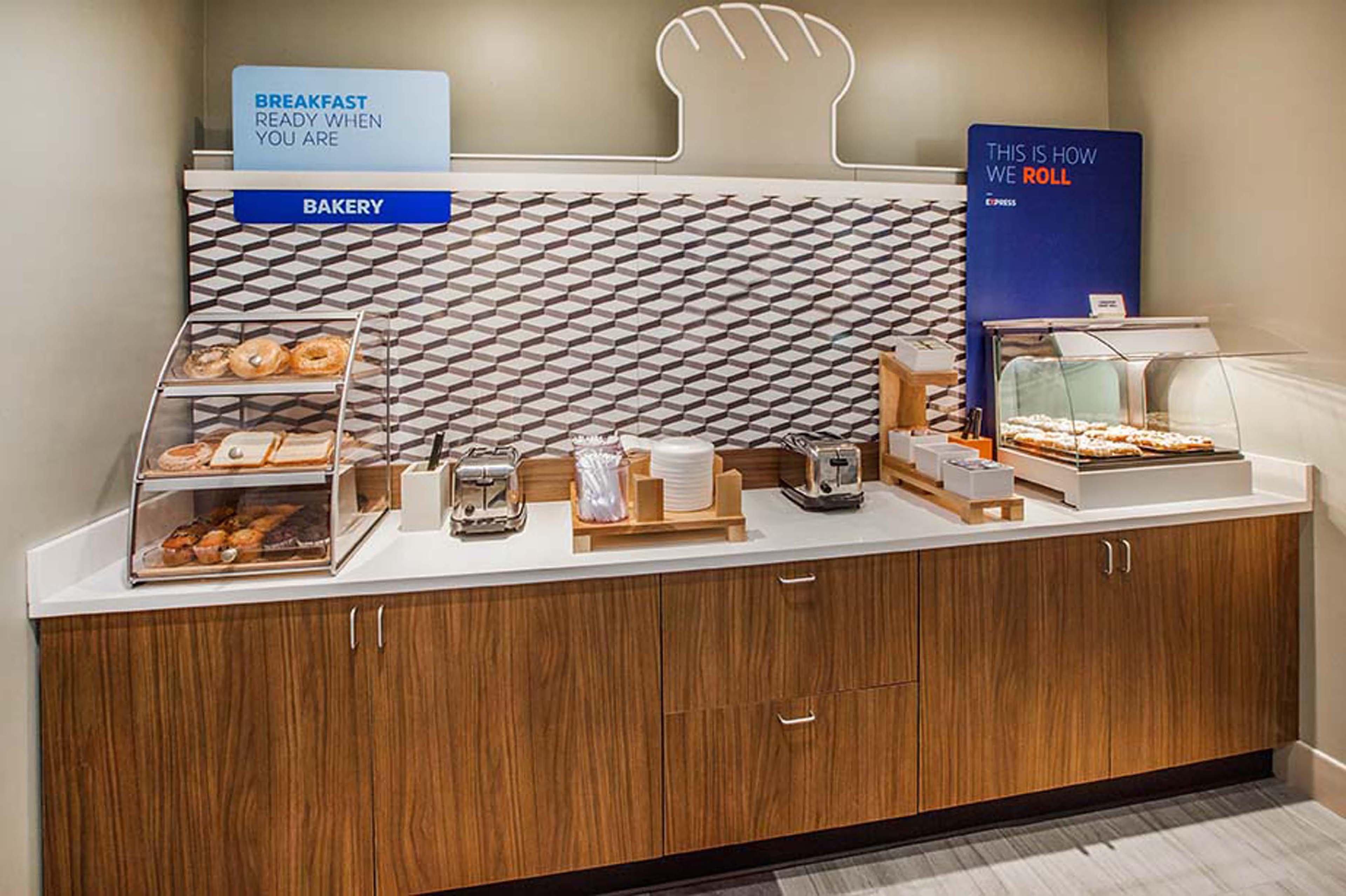 Holiday Inn Express Hotel & Suites Dover By Ihg Buitenkant foto